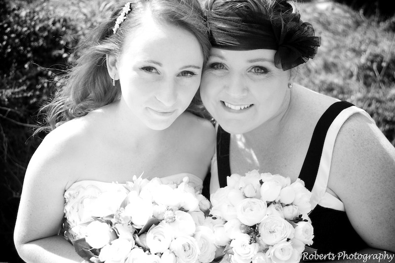 Bride and her sister - wedding photography sydney